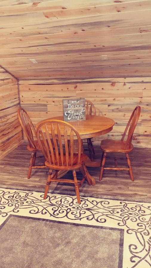 פנגואיץ' Wonder Inn Outback מראה חיצוני תמונה